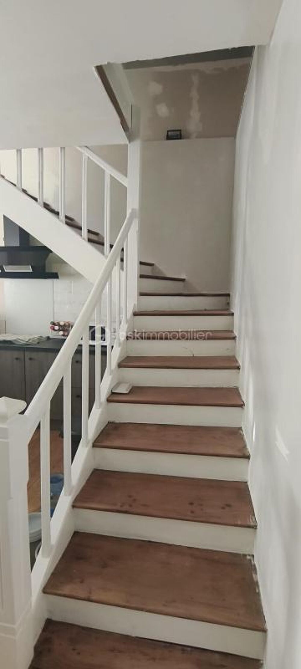 Vente Maison À VENDRE – Belle maison familiale de 135 m² avec garage et grand terrain à La Roche-Chalais La roche chalais