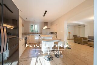  Maison � vendre 5 pi�ces 212 m�