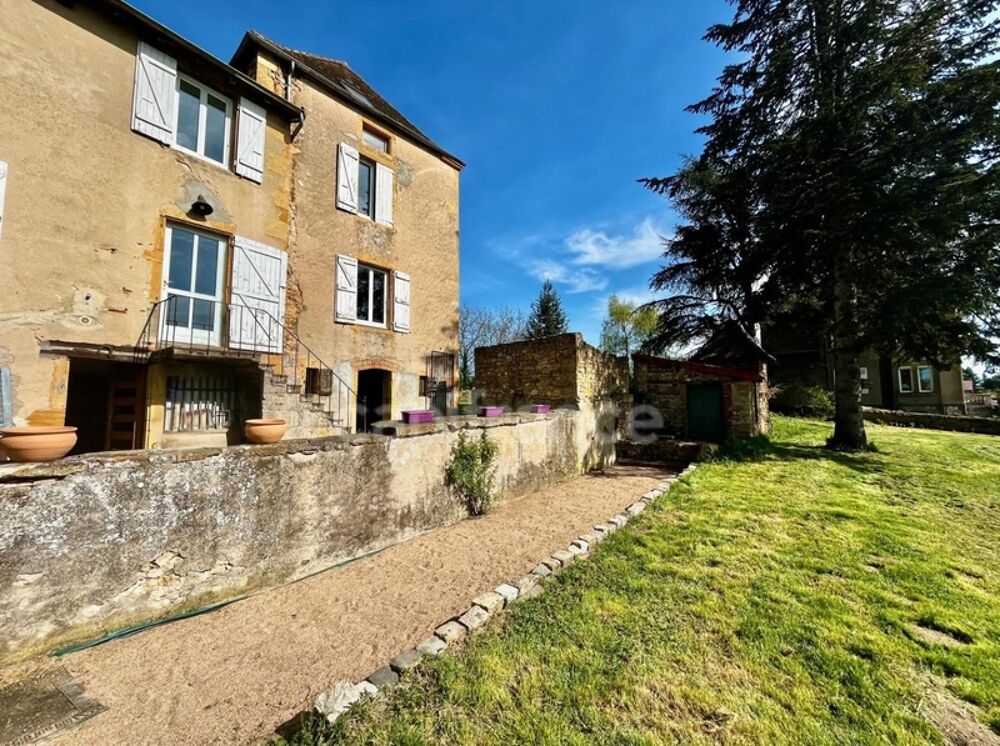 Saint-Pierre-la-Noaille (42)Grande maison de caractère de 217 m² habitables et un potentiel d'aménagement jusqu'à 475 m² sur 3