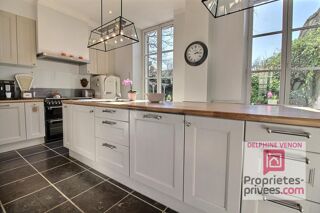  Propri�t�/ch�teau � vendre 8 pi�ces 280 m�