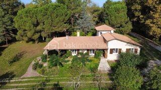  Propri�t�/ch�teau � vendre 6 pi�ces 190 m�