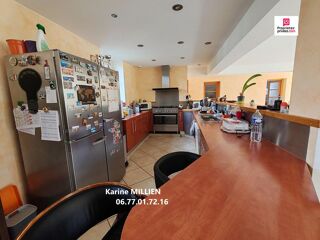  Maison à vendre 10 pièces 325 m²