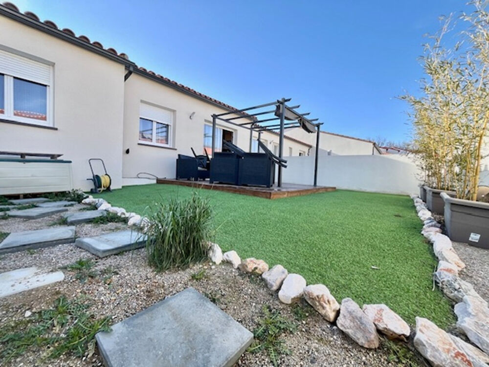 Magnifique maison de plain-pied de 80 m² de 2024 sur un terrain deux faces dans un secteur calme