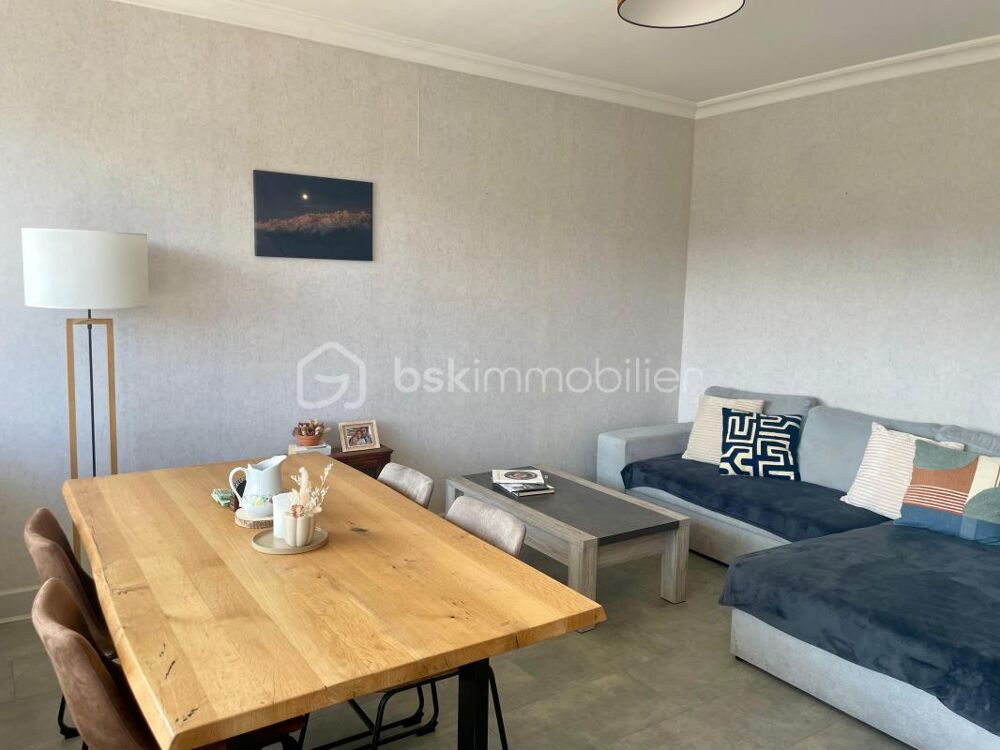 VUE IMPRENABLE - APPARTEMENT T4 TRAVERSANT DE 89,20 m²  3 CHAMBRES  2 BALCONS  CAVE