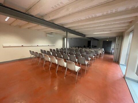   A VENDRE - ENSEMBLE IMMOBILIER 