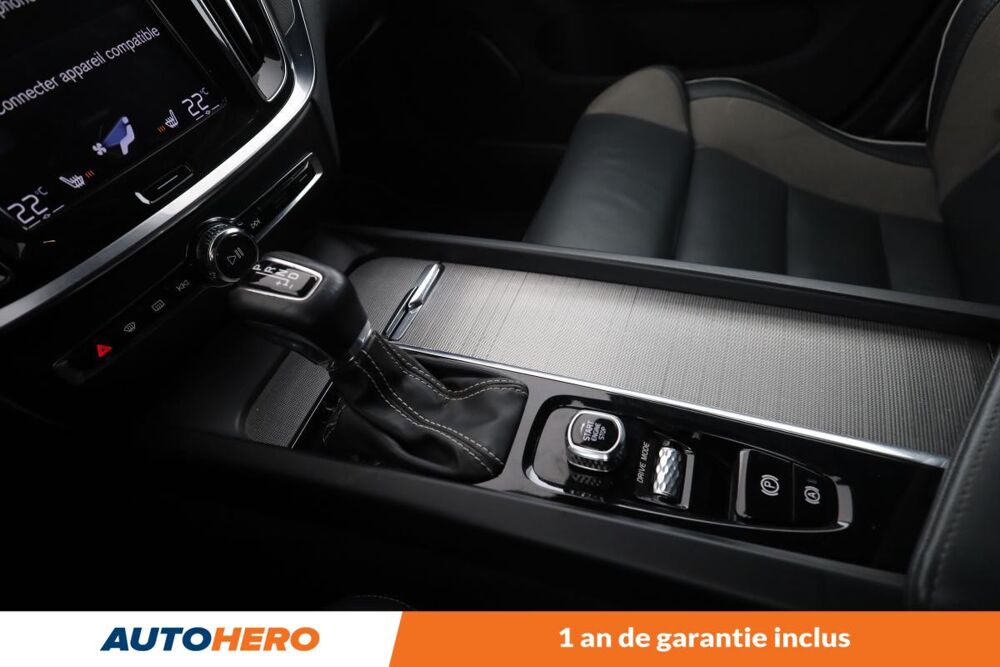 V60 2.0 D4 R-Design Geartronic 8 190 ch 2020 occasion 92130 Issy-les-Moulineaux