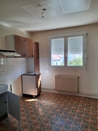  Appartement à louer 3 pièces 80 m²