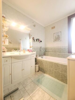  Appartement  vendre 4 pices 76 m