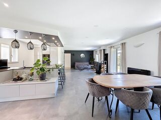  Maison � vendre 6 pi�ces 194 m�