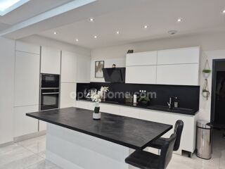  Maison � vendre 6 pi�ces 174 m�