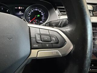 Passat Business 2022 occasion 73000 Chambery