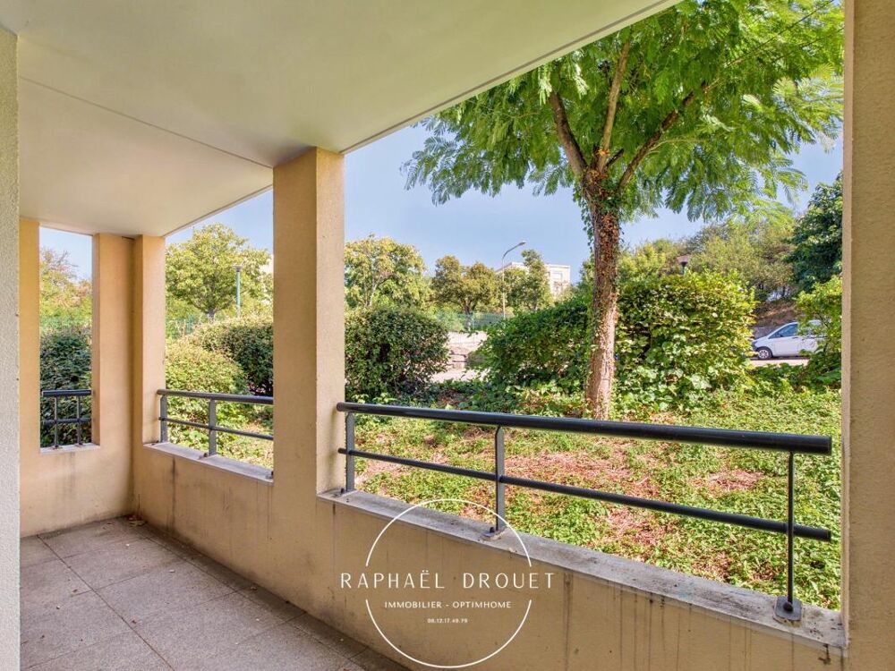 T3 avec terrasse et parking  Investissement locatif sécurisé à Grigny (69520)