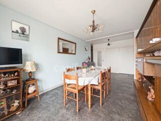 Vente Appartement APPARTEMENT VENDU LOUÉ – 2 CHAMBRES, BALCON ET ASCENSEUR – ROANNE CENTRE Roanne