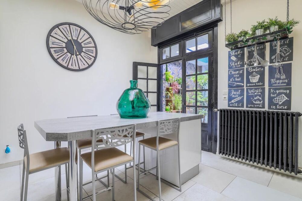 Vente Maison Maison de 8 pièces de 177 m² à Loos Loos