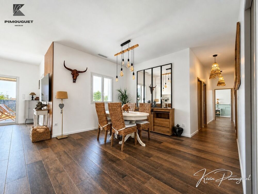 Maison contemporaine 2021  DPE A  Plain-pied  Piscine chauffée  Prestations haut de gamme  Quartier calme et privilégié