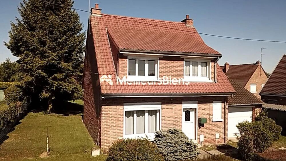 Maison individuelle au sein dune résidence calme et recherchée