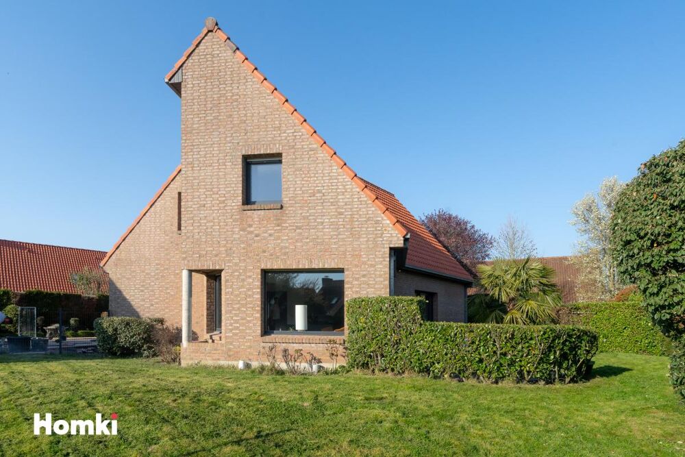 Maison 7 pièces 181 m² · à Lompret · 181 m² · 749 000 €