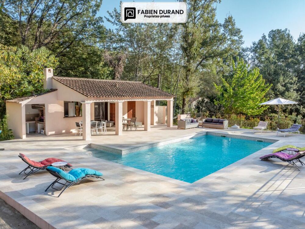 à vendre  Propriété/château La Motte (83920)