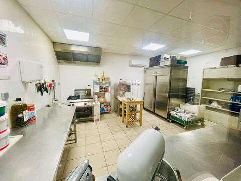   FOOD TRUCK ITALIEN, EMPLACEMENTS et LABORATOIRE 