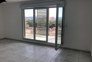  Appartement à louer 3 pièces 61 m²
