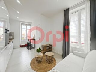  Appartement à louer 3 pièces 45 m²