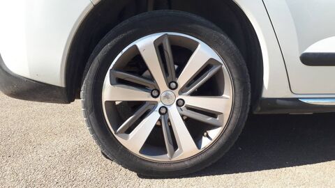 3008 I 1.6 BlueHDi 120 Allure 2014 occasion 51260 Anglure