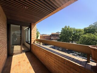  Appartement à louer 3 pièces 80 m²