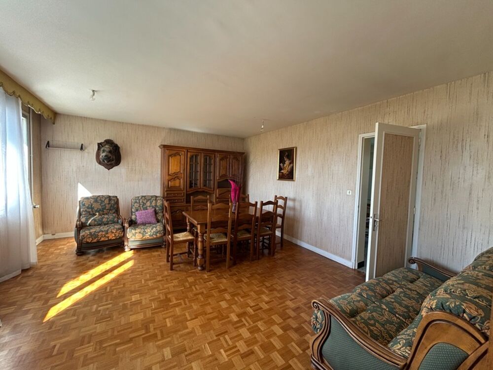 maison de plain-pied située à Chateauponsac (87290), implantée sur un terrain de 2180m² clos