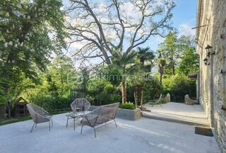  Maison � vendre 5 pi�ces 215 m�