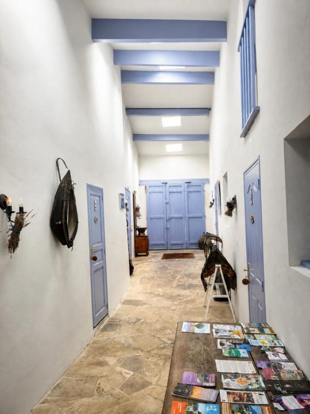 à vendre  Propriété/château Revest-du-Bion (04150)