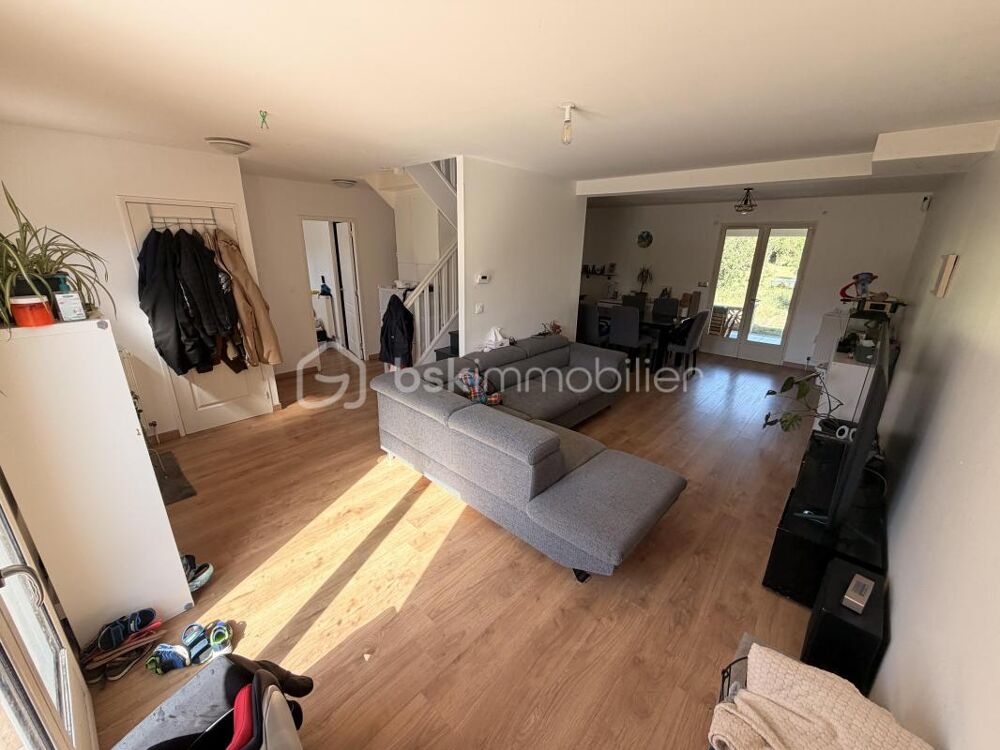 Maison familiale 155 m² avec Véranda, 4 chambres et grand terrain  Villemaréchal (77710)