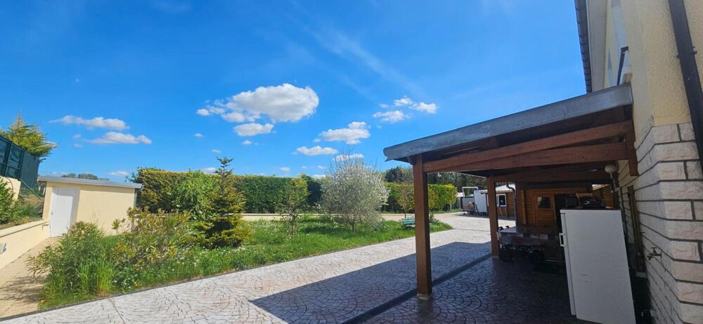 Maison FAMILIALE situé à Mitry Mory 7 pièces sur un terrain de 1000m2 environ