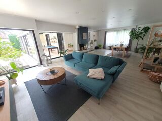  Maison  vendre 8 pices 265 m