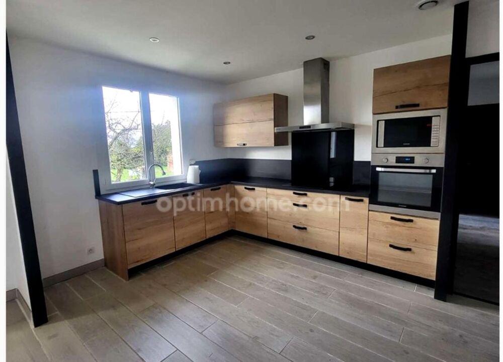 Vente Maison Maison rénovée avec 3 chambres, 1 200 m² de terrain et vue dégagée – Au calme ! Mouilleron en pareds