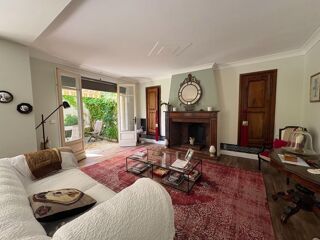  Maison à vendre 8 pièces 334 m²