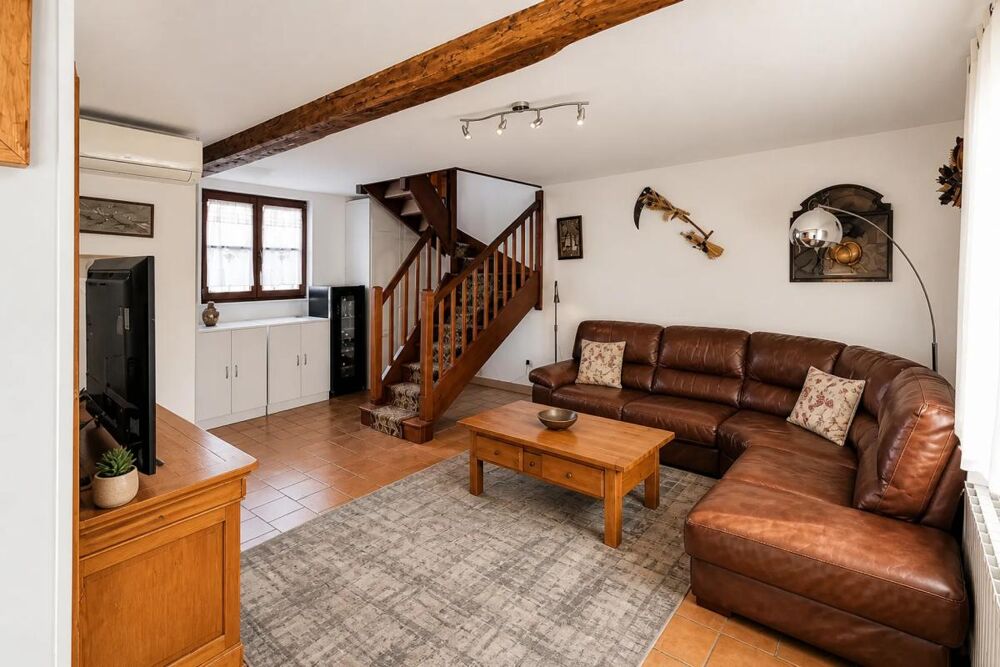 Vente Maison Maison de 7 pièces de 158 m² à Orléans Orleans