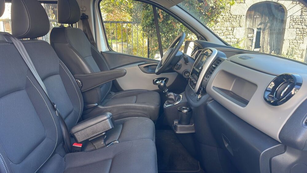 Trafic CABINE APPROFONDIE 6 places 1.6 dCi 145 Grand Confort L2h1 2019 occasion 23200 Saint Amand