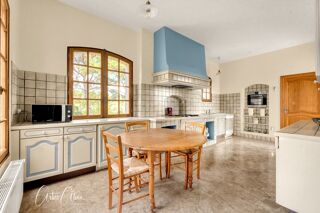  Propriété/château à vendre 10 pièces 326 m²