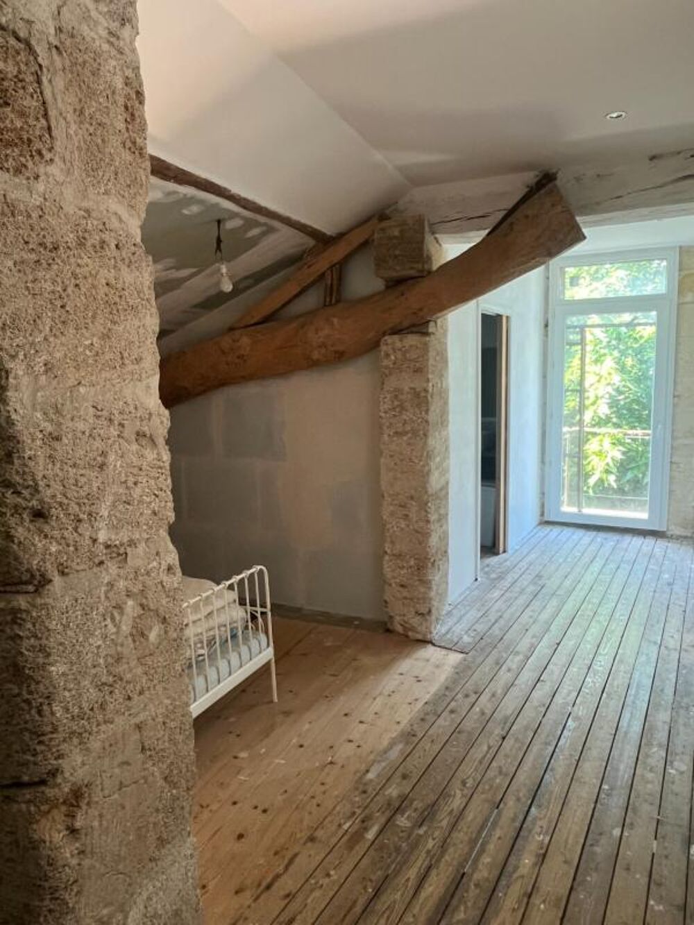 Vente Maison Maison de village 3 chambres avec fort potentiel d'agrandissement Proche de PUISSEGUIN (33) Puisseguin
