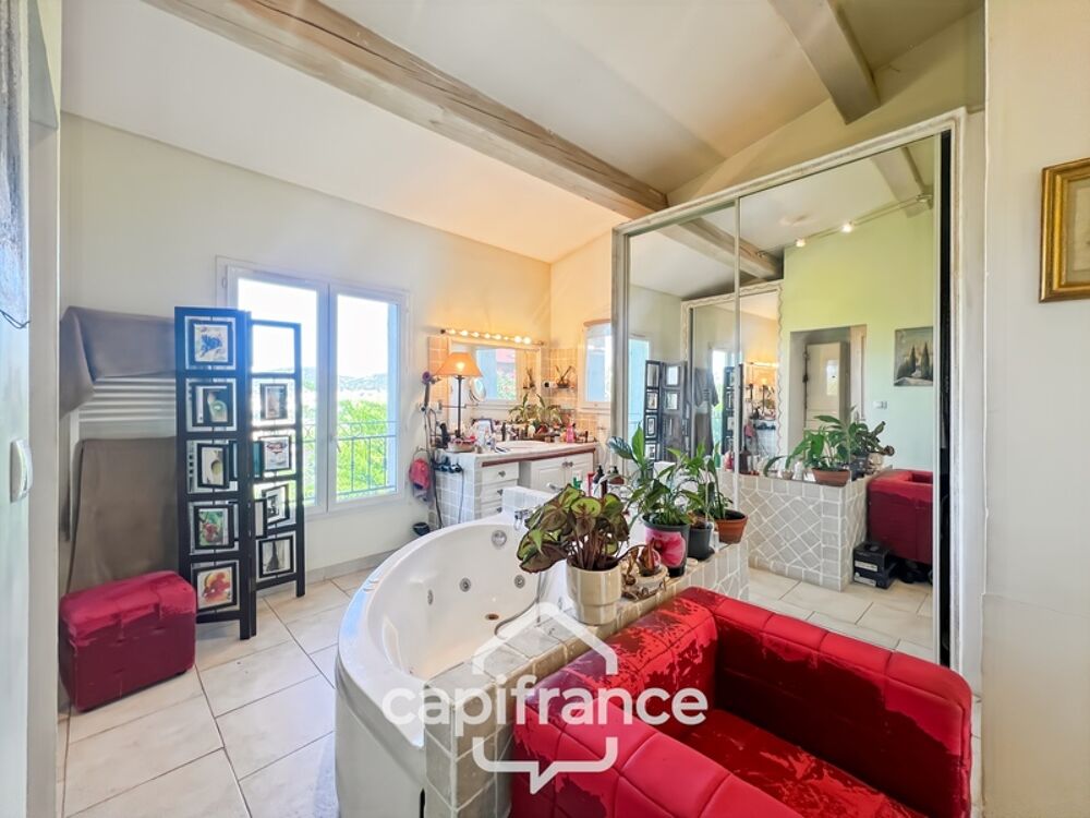 à vendre  Maison Hyères (83400)