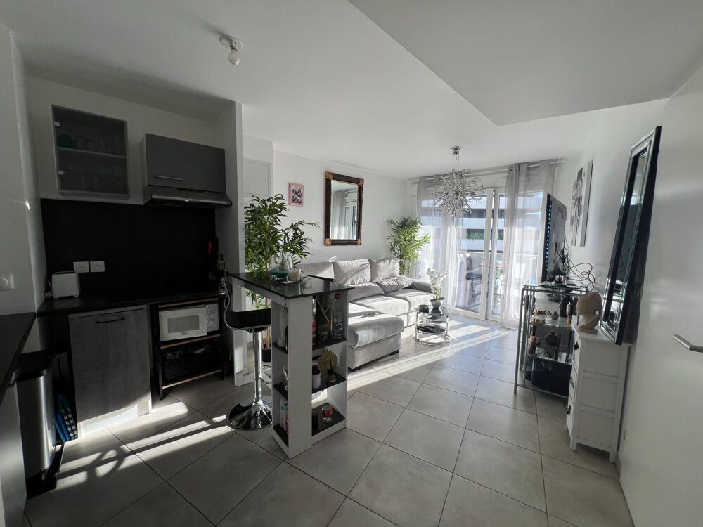 Vente Appartement Cap d'Agde (Centre-Port) - T2 contemporain avec terrasse, l'élégance à l'année (Résidence Iconic) 34300 agde Le cap d agde