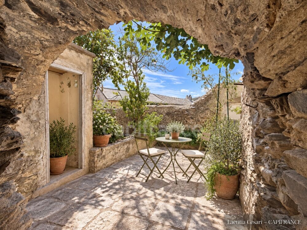 Vente Maison PIETRANERA – Maison de village 100 m² rénovée – Deux logements T3 avec terrasses et vue mer Pietranera
