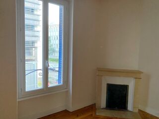  Appartement à louer 3 pièces 61 m²
