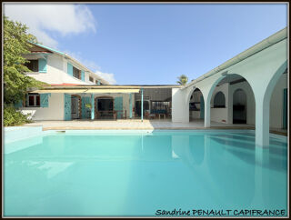  Villa  vendre 9 pices 248 m