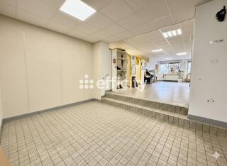  Immeuble à vendre 15 + pièces 413 m²