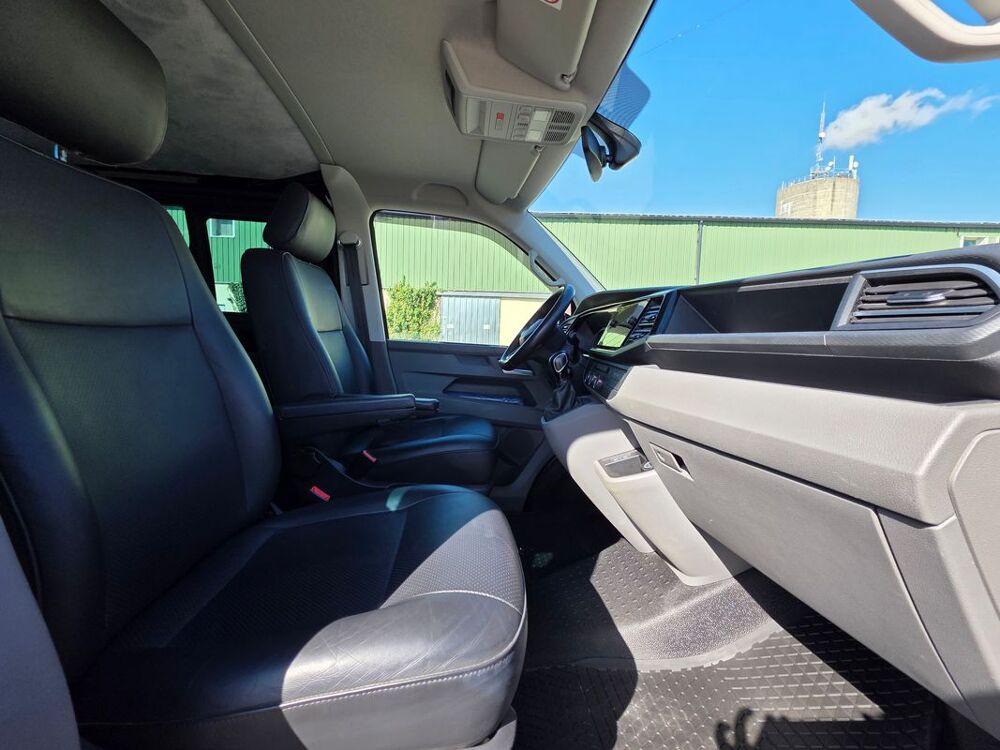 Transporter Combi L2H1 T6 2.0 BiTDI 198 4Motion DSG7 Business Line - 7 places 2020 occasion 17000 La Rochelle