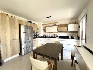  Appartement  vendre 3 pices 66 m