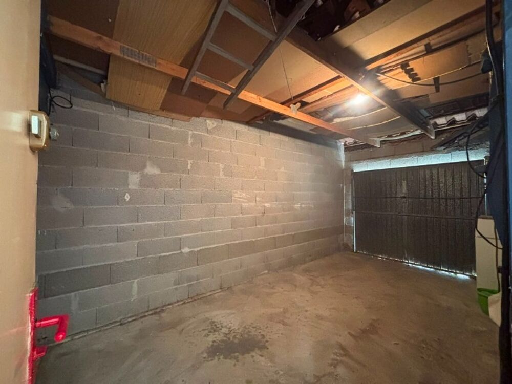 Maison à rénover à vendre 3 pièces LA CRAU (83). LOTISSEMENT LES ARQUETS