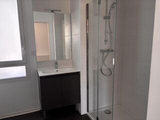  Appartement à louer 2 pièces 40 m²