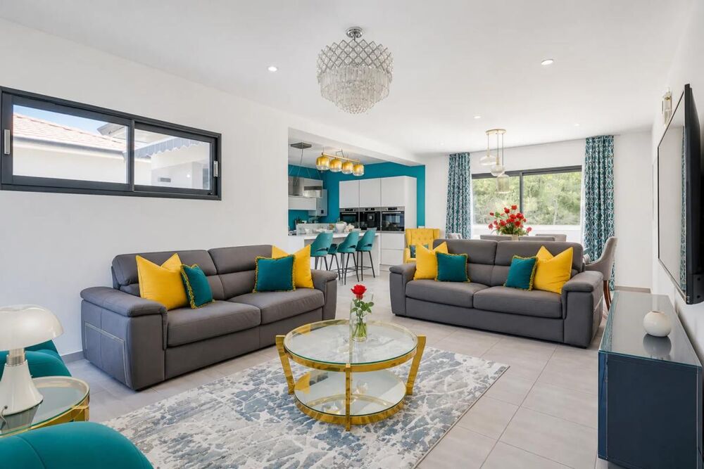 Maison de 6 pièces de 128 m² à Charvieu-Chavagneux